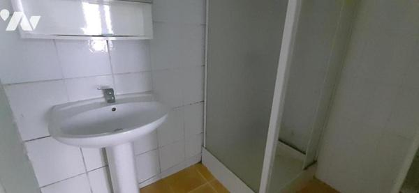 TROIS APPARTEMENTS CHERBOURG CENTRE DONT UN ACTUELLEMENT LOUE