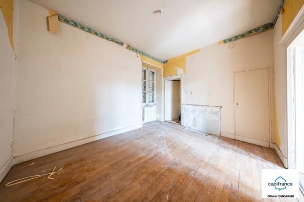 Appartement à vendre 5 pièces ARNAY LE DUC (21) de 94 m² avec garage, place de parking et grand grenier