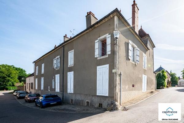 Appartement à vendre 5 pièces ARNAY LE DUC (21) de 94 m² avec garage, place de parking et grand grenier