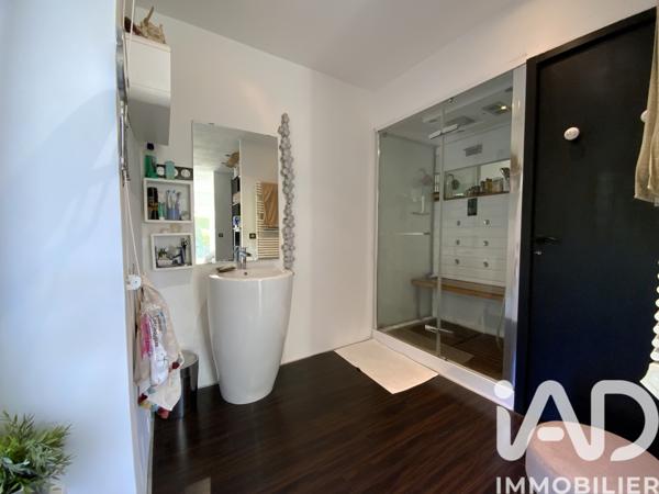 Maison à vendre 8 pièces 210 m² Vence