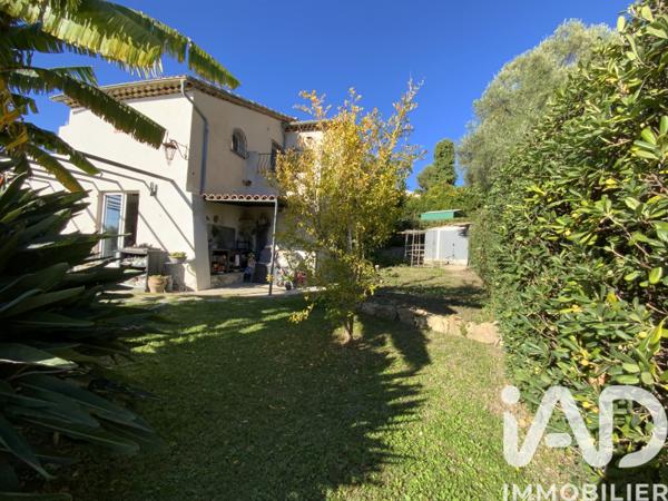 Maison à vendre 8 pièces 210 m² Vence