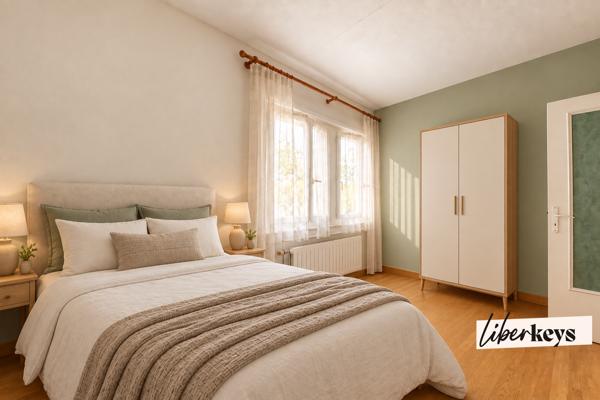 Plaisir – Maison familiale de plain-pied - 5 pièces - 120 m² au sol avec jardin et garage, proche gare
