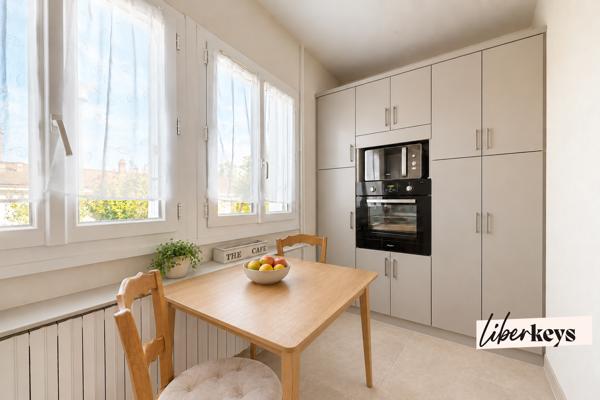 Plaisir – Maison familiale de plain-pied - 5 pièces - 120 m² au sol avec jardin et garage, proche gare