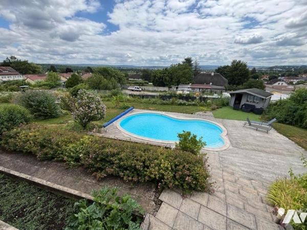 EXINCOURT - Maison 6 pièces (environ 125 m² habitables) idéalement située (belle vue dégagée)