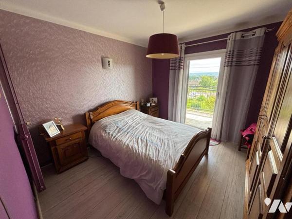 EXINCOURT - Maison 6 pièces (environ 125 m² habitables) idéalement située (belle vue dégagée)