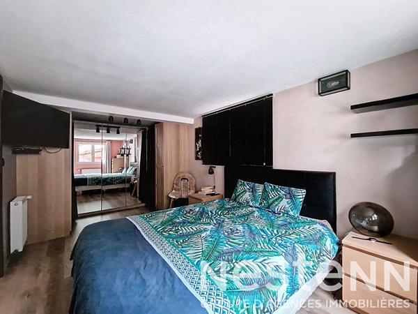 ST BONNET DE MURE secteur Hôtel de ville / Parc du Château - Maison individuelle de 135 m² et 4 chambres sur terrain de 610 m²