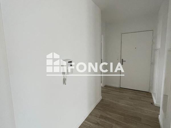 Location Appartement 4 pièces 82.85 m² - ENTREE A Pulnoy 54425