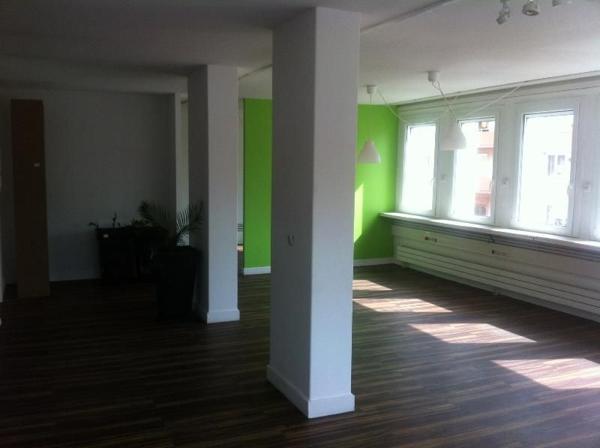 Bureau à louer à Valence centre avec open space et 4 bureaux 147m2
