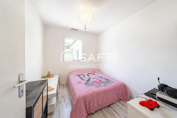 BISCARROSSE – PLAIN-PIED RÉCENT – 3 CHAMBRES 1 BUREAU– UNE MAISON PENSÉE POUR LE QUOTIDIEN