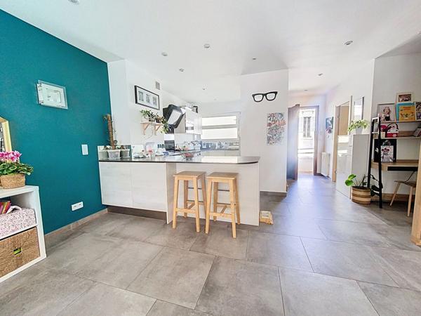 Spacieux 3 pièces traversant à deux pas de la mer