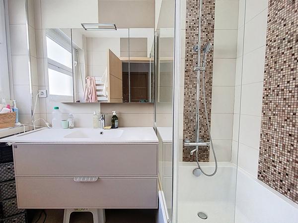 Spacieux 3 pièces traversant à deux pas de la mer