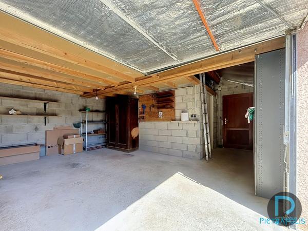 Maison de plain-pied 99 m² sur terrain de 621 m²