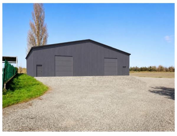 Combe de SAVOIE - ENTREPÔT de 836m2 sur Terrain de 3000m2