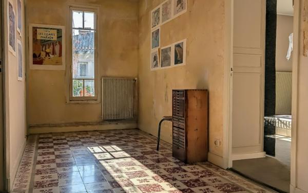 Maison à vendre    8 pièces •  Avignon