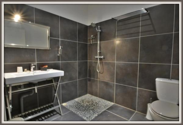 À LOUER – BUREAU CONTEMPORAIN 41 M² – ZONE COMMERCIALE DYNAMIQUE