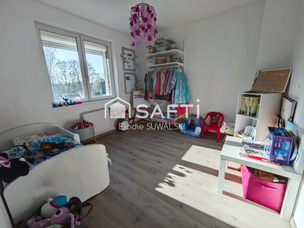 Maison idéale primo-accédant, beau potentiel!