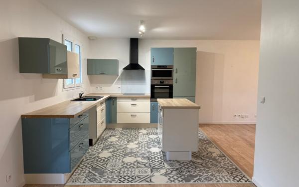 Maison à vendre    4 pièces • 136,28 m2 Saint-Girod