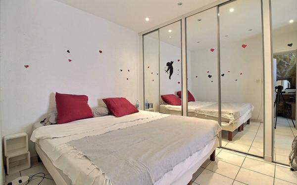 Maison à vendre    4 pièces • 90 m2 Marseille 4