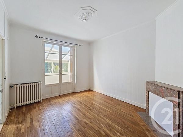 Maison à vendre  6 pièces - 101,97 m 2   POITIERS  - 86