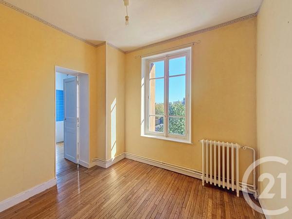 Maison à vendre  6 pièces - 101,97 m 2   POITIERS  - 86