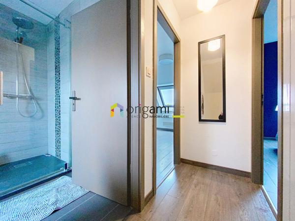 LINGOLSHEIM - Spacieux F3 en duplex