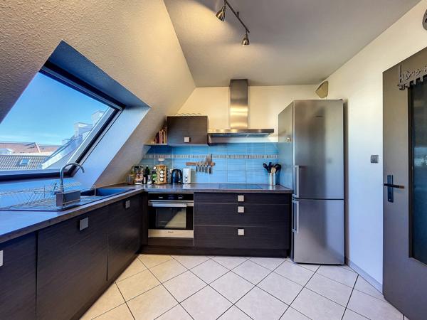 LINGOLSHEIM - Spacieux F3 en duplex