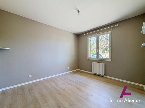 Maison individuelle avec jardin