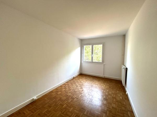 Appartement L Hay Les Roses 4 pièces73.05 m2