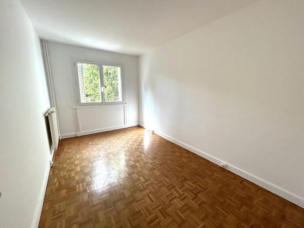 Appartement L Hay Les Roses 4 pièces73.05 m2