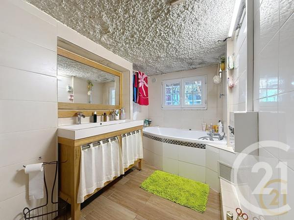 Maison à vendre  3 pièces - 137,80 m2 BONDY - 93