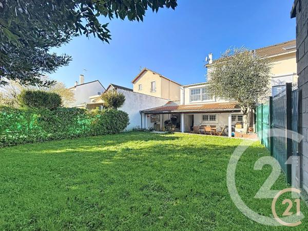 Maison à vendre  3 pièces - 137,80 m2 BONDY - 93