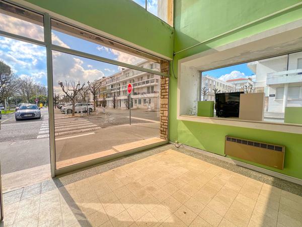 17200 ROYAN ROYAN - Immeuble de caractère dans le centre-ville de Royan