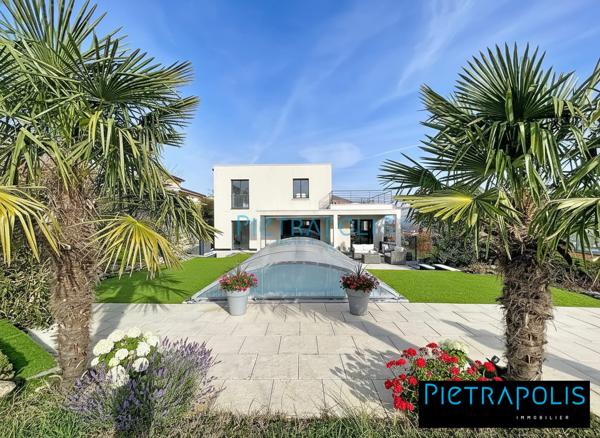 ANSE PROCHE CENTRE VILLA CONTEMPORAINE DE 152.59 M2 SUR TERRAIN DE 998 M2 AVEC PISCINE