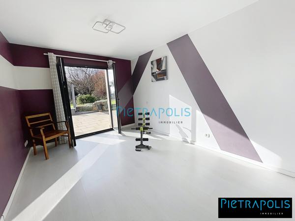 ANSE PROCHE CENTRE VILLA CONTEMPORAINE DE 152.59 M2 SUR TERRAIN DE 998 M2 AVEC PISCINE