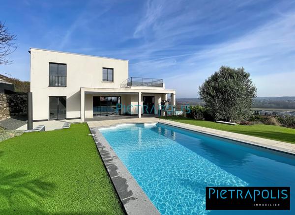 ANSE PROCHE CENTRE VILLA CONTEMPORAINE DE 152.59 M2 SUR TERRAIN DE 998 M2 AVEC PISCINE