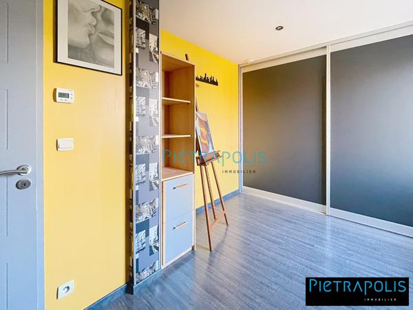ANSE PROCHE CENTRE VILLA CONTEMPORAINE DE 152.59 M2 SUR TERRAIN DE 998 M2 AVEC PISCINE