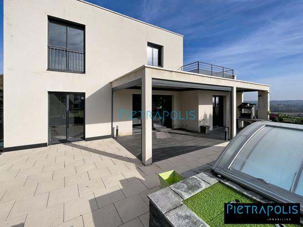 ANSE PROCHE CENTRE VILLA CONTEMPORAINE DE 152.59 M2 SUR TERRAIN DE 998 M2 AVEC PISCINE