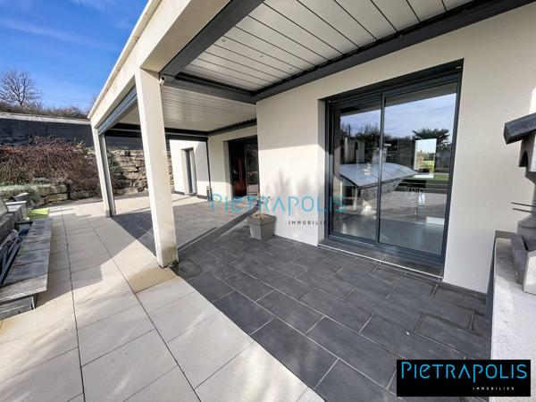 ANSE PROCHE CENTRE VILLA CONTEMPORAINE DE 152.59 M2 SUR TERRAIN DE 998 M2 AVEC PISCINE