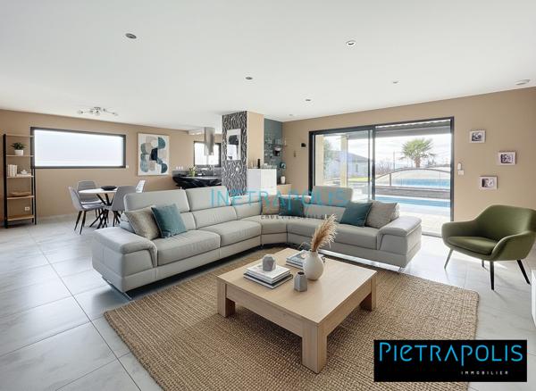ANSE PROCHE CENTRE VILLA CONTEMPORAINE DE 152.59 M2 SUR TERRAIN DE 998 M2 AVEC PISCINE