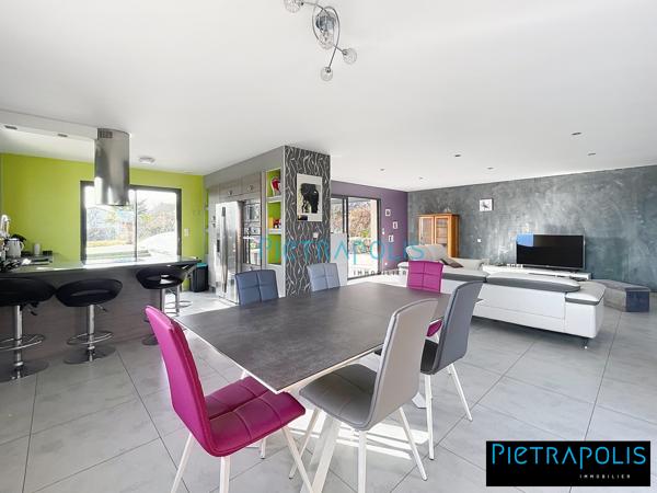 ANSE PROCHE CENTRE VILLA CONTEMPORAINE DE 152.59 M2 SUR TERRAIN DE 998 M2 AVEC PISCINE