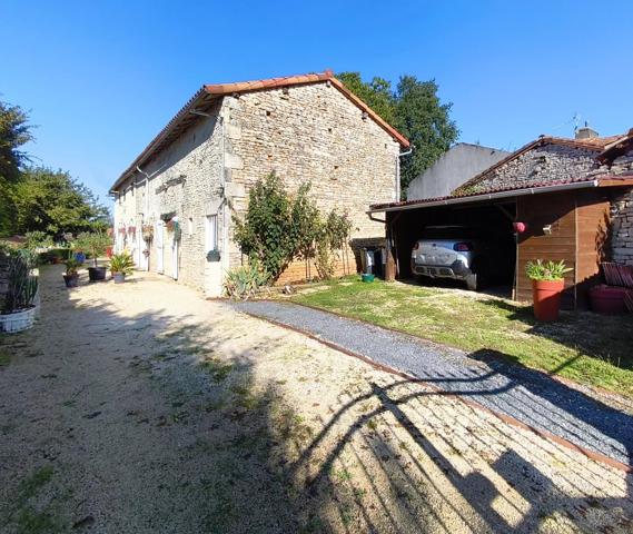 Longère familiale de 209 m² avec grand jardin arboré – Val-de-Comporté (Saint-Saviol)