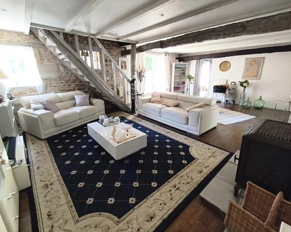 Longère familiale de 209 m² avec grand jardin arboré – Val-de-Comporté (Saint-Saviol)