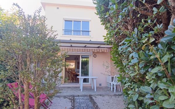 Maison à vendre    3 pièces •  Six-Fours-les-Plages