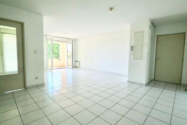 Appartement T4, 85m2,Terrasse, parking et Piscine!
