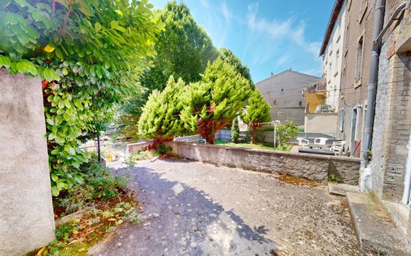 Maison à vendre    5 pièces •  Auboué