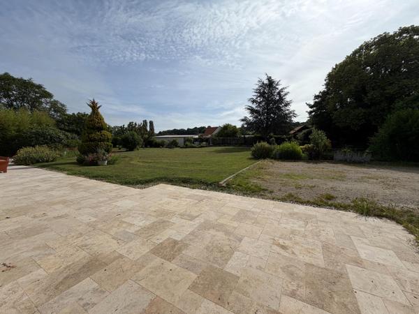 Maison à Montbizot, 72380 - 6 pièces 138m²