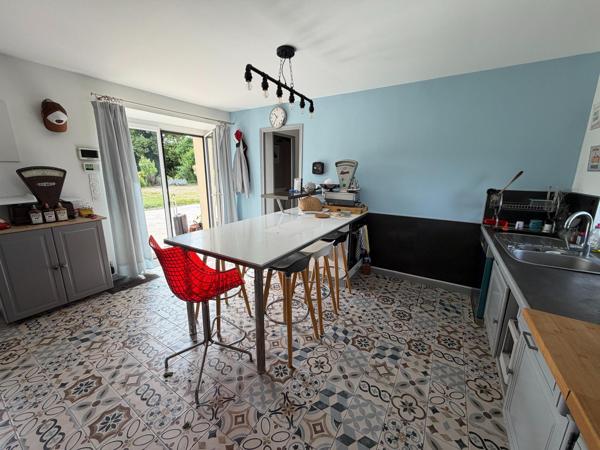 Maison à Montbizot, 72380 - 6 pièces 138m²