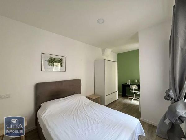Appartement à louer 2 pièces 49.55m² Saint-Étienne (42000)