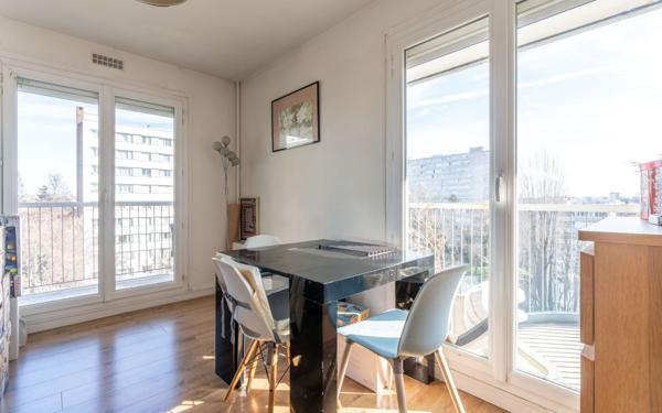 Appartement à vendre    4 pièces • 72 m2 Maisons-Alfort