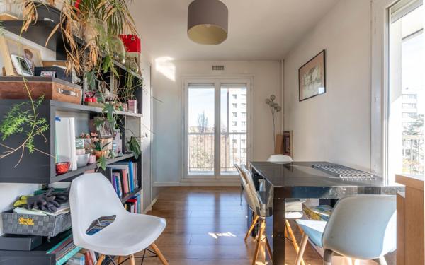 Appartement à vendre    4 pièces • 72 m2 Maisons-Alfort